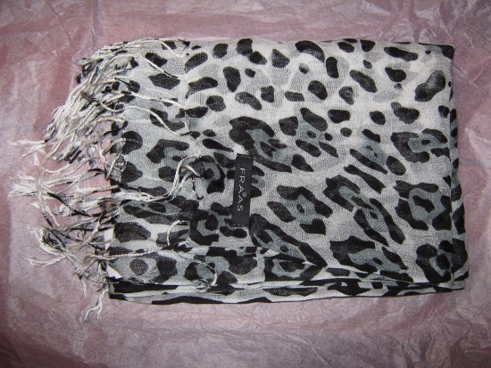 FRAAS Animal Print Scarf